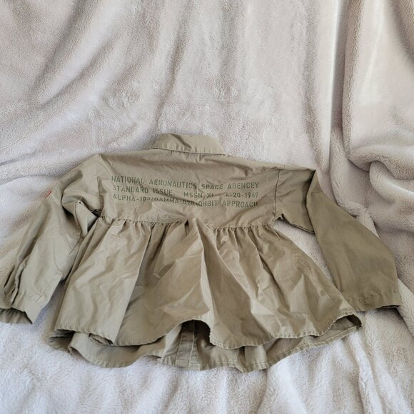 Buzz Aldrin NASA Peplum Blouse Space Top Button Front Tan Girls Size Small - Picture 5 of 9